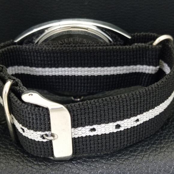 Fortis Silver and Black Watch - Picture 2 of 9